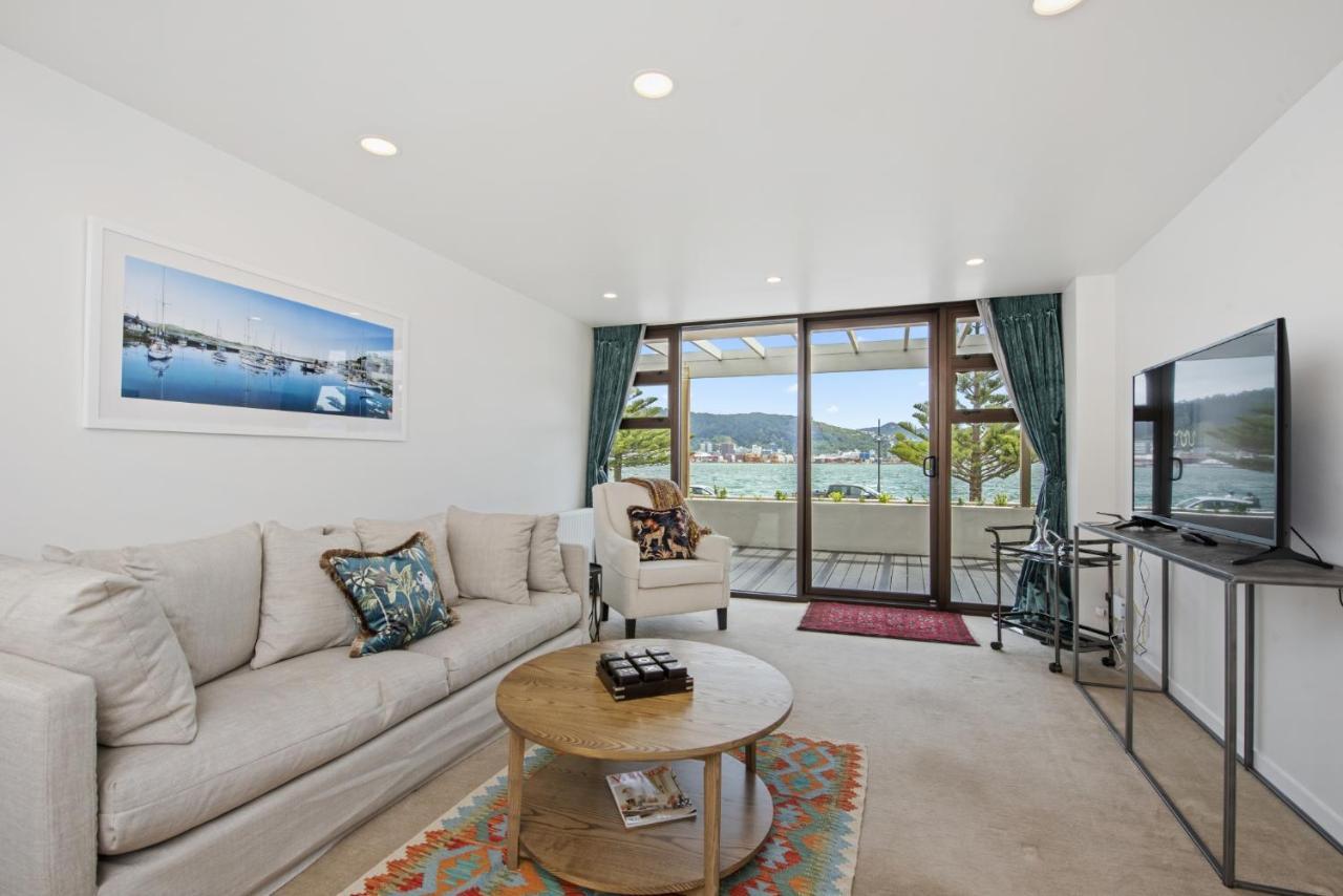 Bay Suites - 328 Oriental Parade Wellington Bagian luar foto