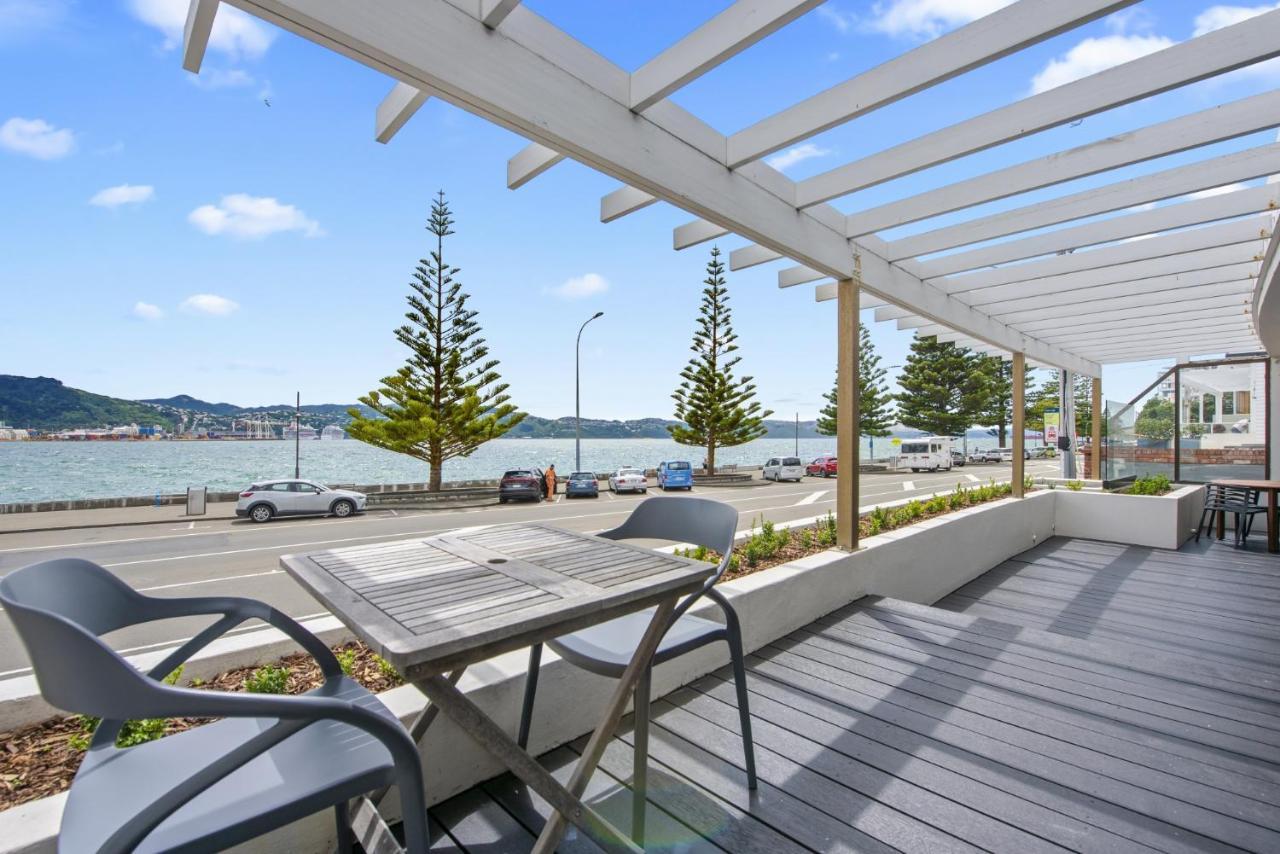 Bay Suites - 328 Oriental Parade Wellington Bagian luar foto